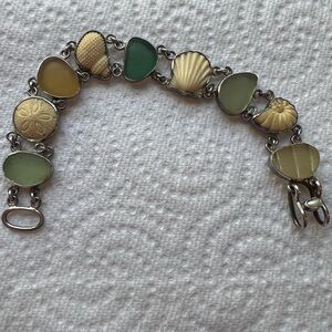 Elegant Shell and Stone Bracelet